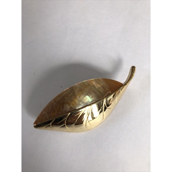 Liz Claiborne Gold Tone Leaf Abalone Shell Inlay Brooch Vintage - Picture 6 of 6